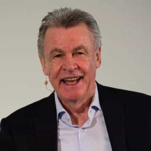 Ottmar-Hitzfeld-400x400-1-1.jpg